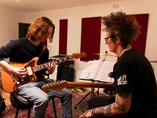 How to Tune a Guitar for Beginners: A Step-by-Step Guide
