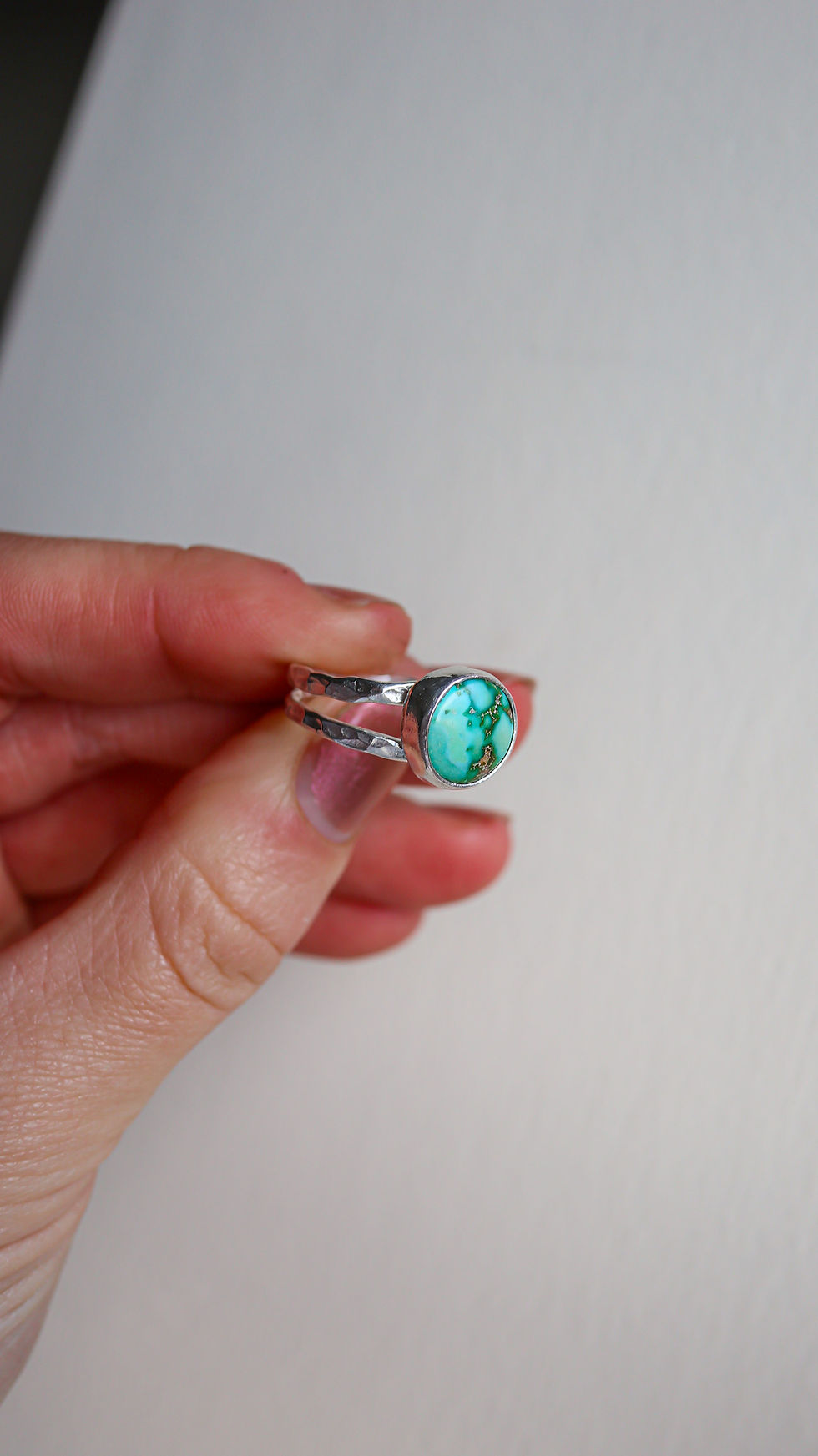Thumbnail: Turquoise Textured band