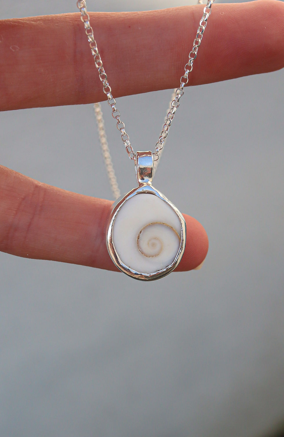 Thumbnail: Shiva Shell Pendant