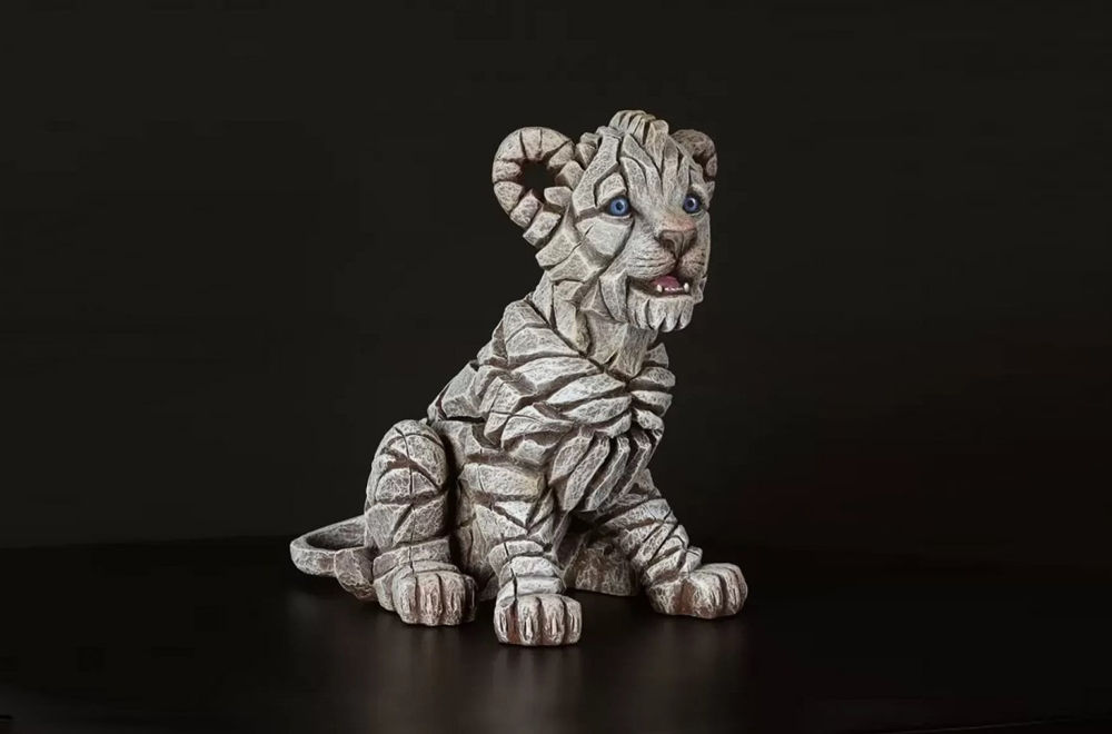 Edge Sculpture Lion Cub (White) Figure