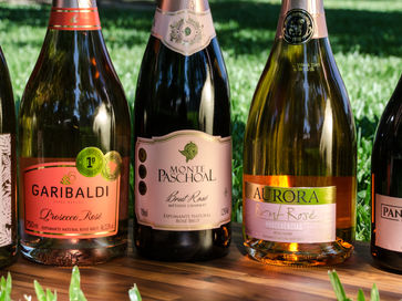 Nós degustamos e aprovamos! Confira 5 dicas de espumante rosé