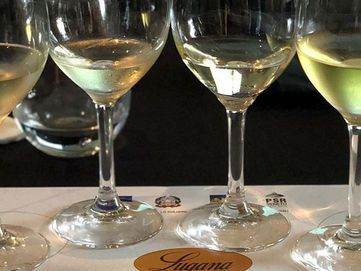 Com que uva é elaborado o vinho italiano Lugana?