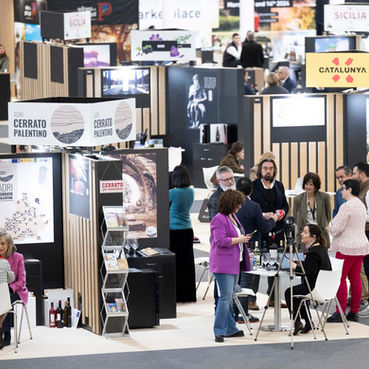 Espanha: Feira Internacional de Enoturismo reúne profissionais de 26 países e 140 vinícolas 