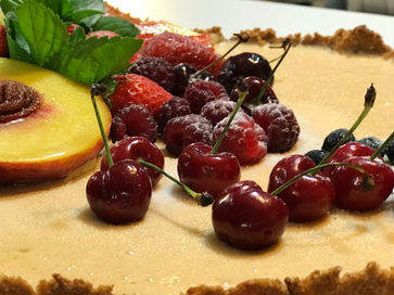 Torta americana de amêndoas, pêssego e frutas frescas: Chef Fredi Fontana ensina a fazer