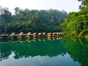 Ton Toei Bamboo Raft House