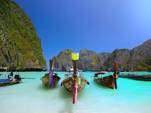 Why the Andaman Sea Is Better for Diving Than the Gulf of Thailand