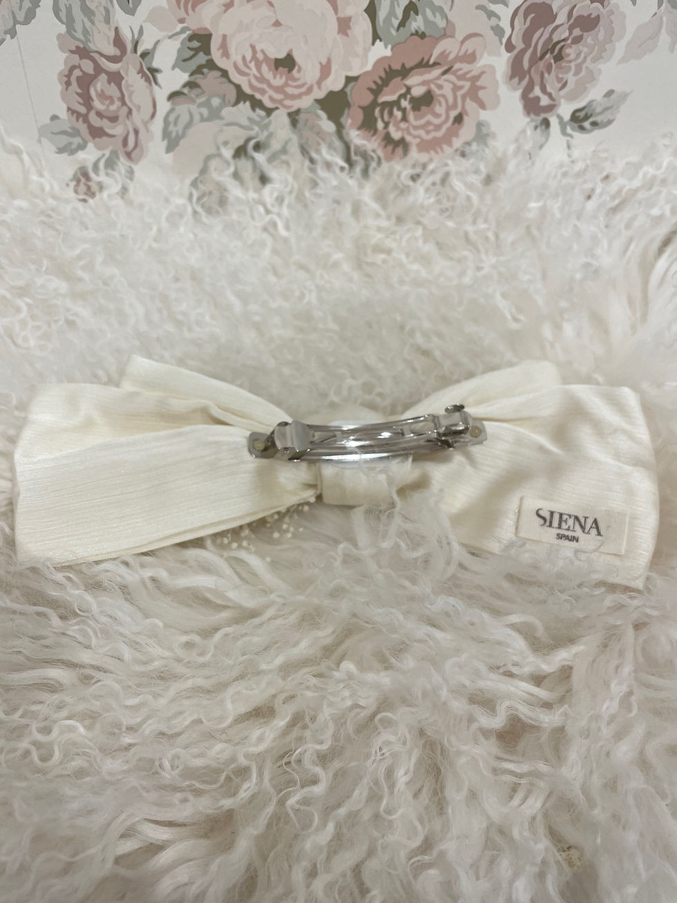 Thumbnail: Large Silky Barette Ivory