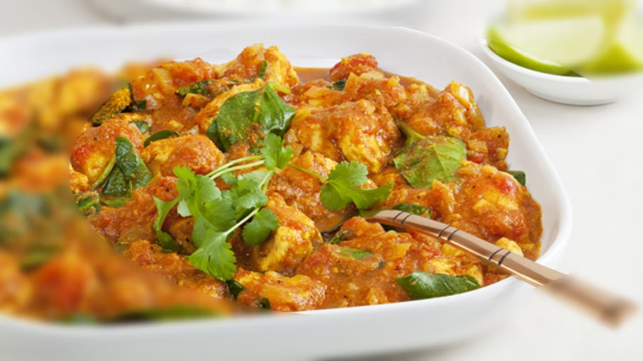 Irresistible Chat Patta Paneer Tikka at the Best Veg Restaurant in Chennai – Tangy, Spicy & Smoky Perfection