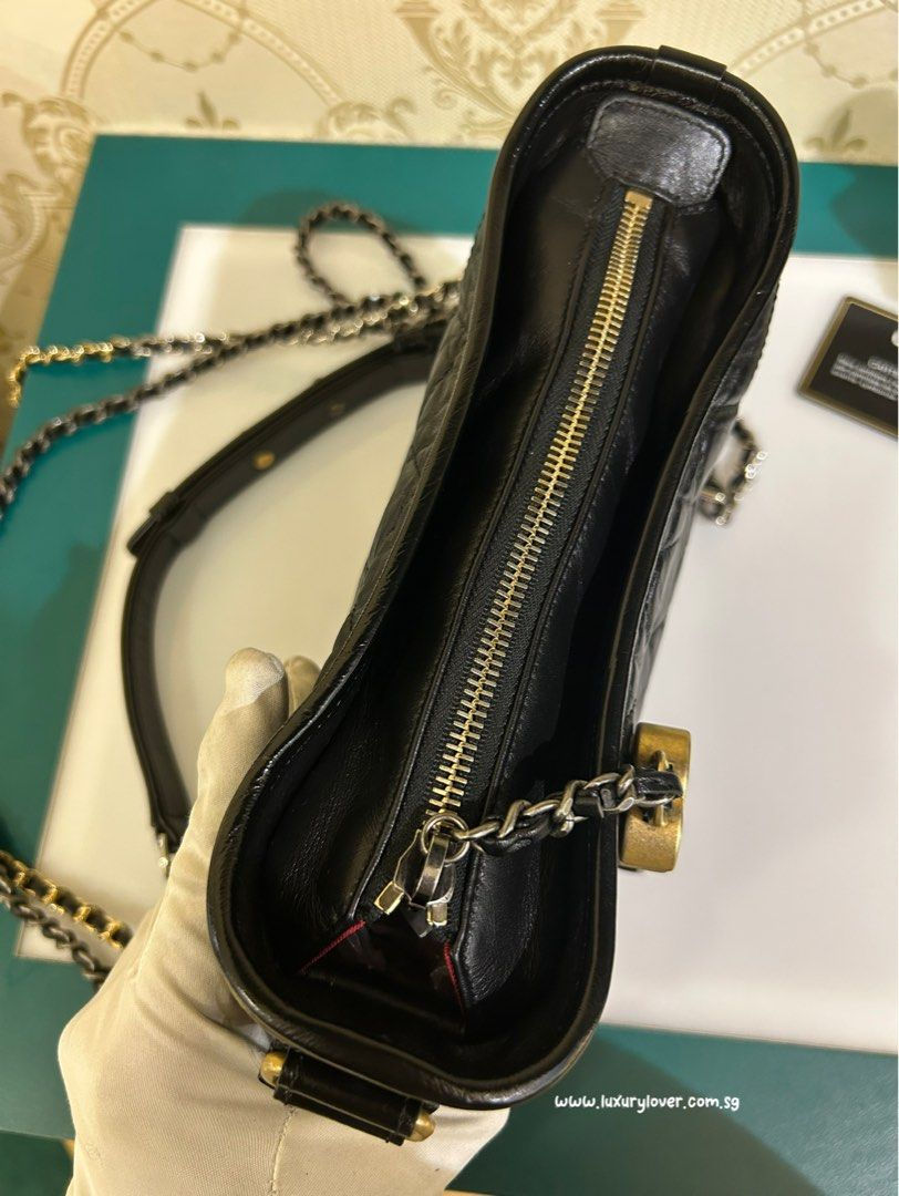 Thumbnail: #25 LNIB Chanel Gabrielle Hobo Small Black distressed Calf 3HW