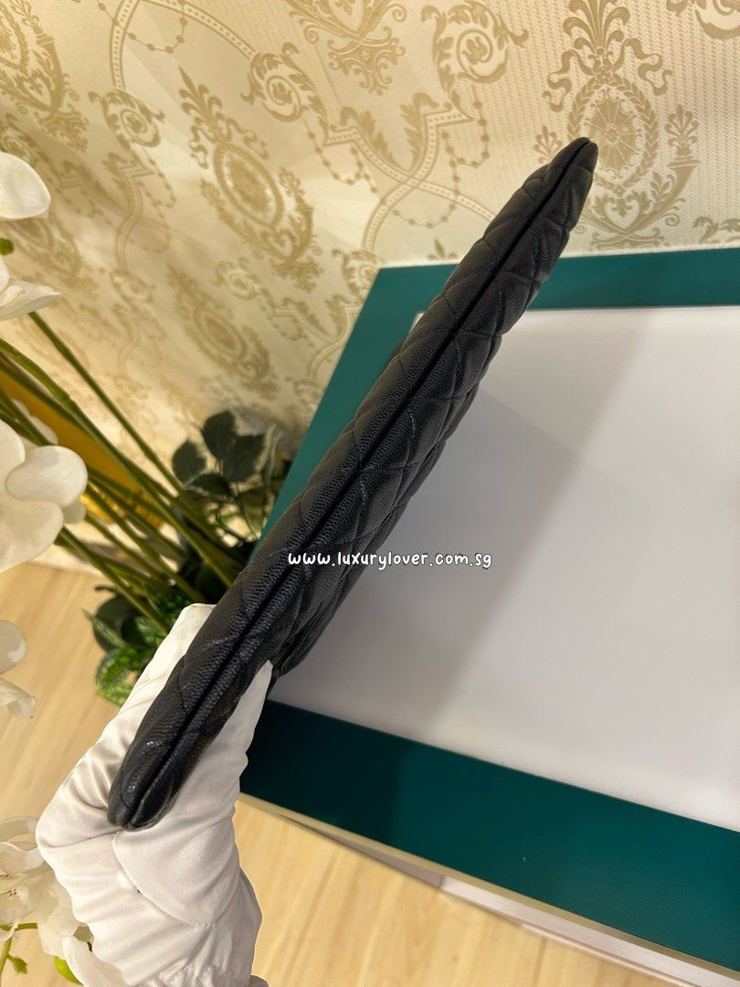 Thumbnail: #28 LNIB Chanel Classic Large Pouch O Case Clutch Navy Caviar LGHW