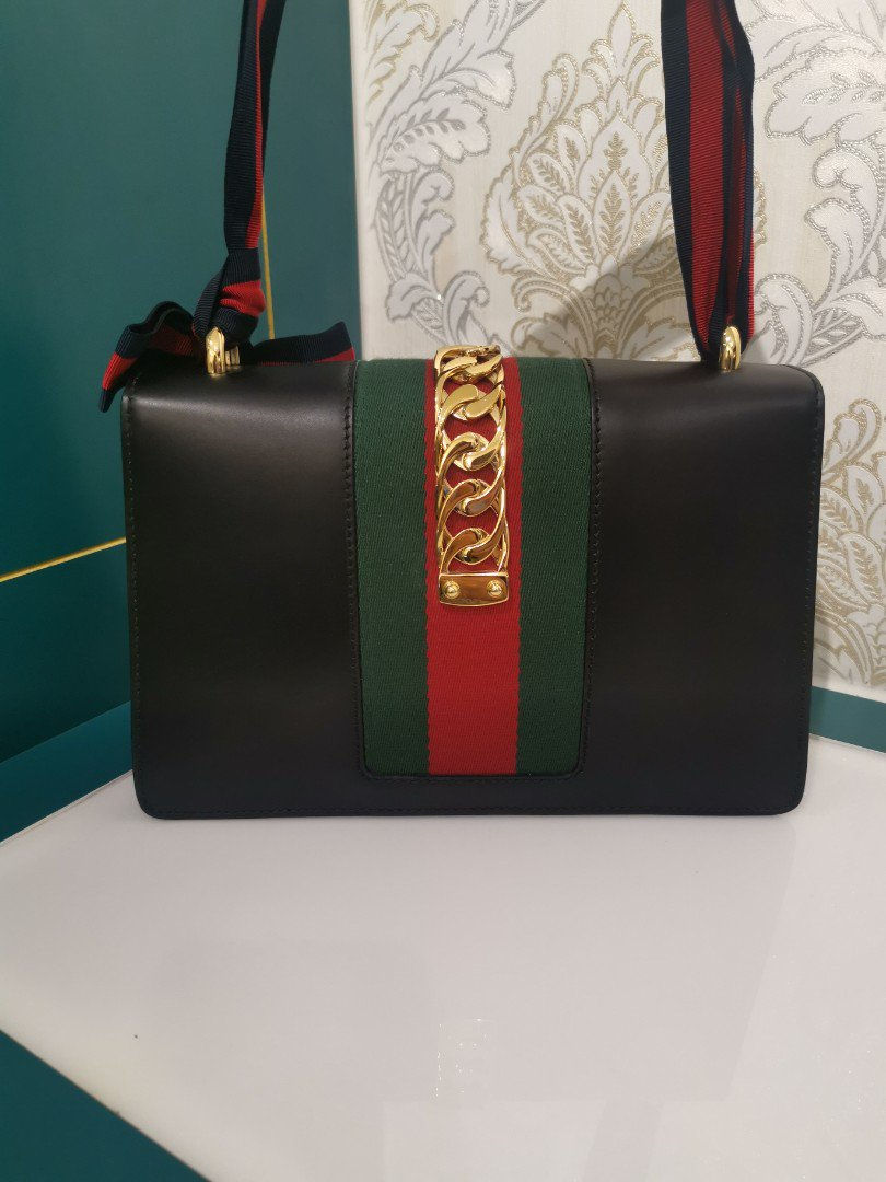 Thumbnail: Like New Gucci Sylvie Flap Bag Black Calfksin with 2 Straps