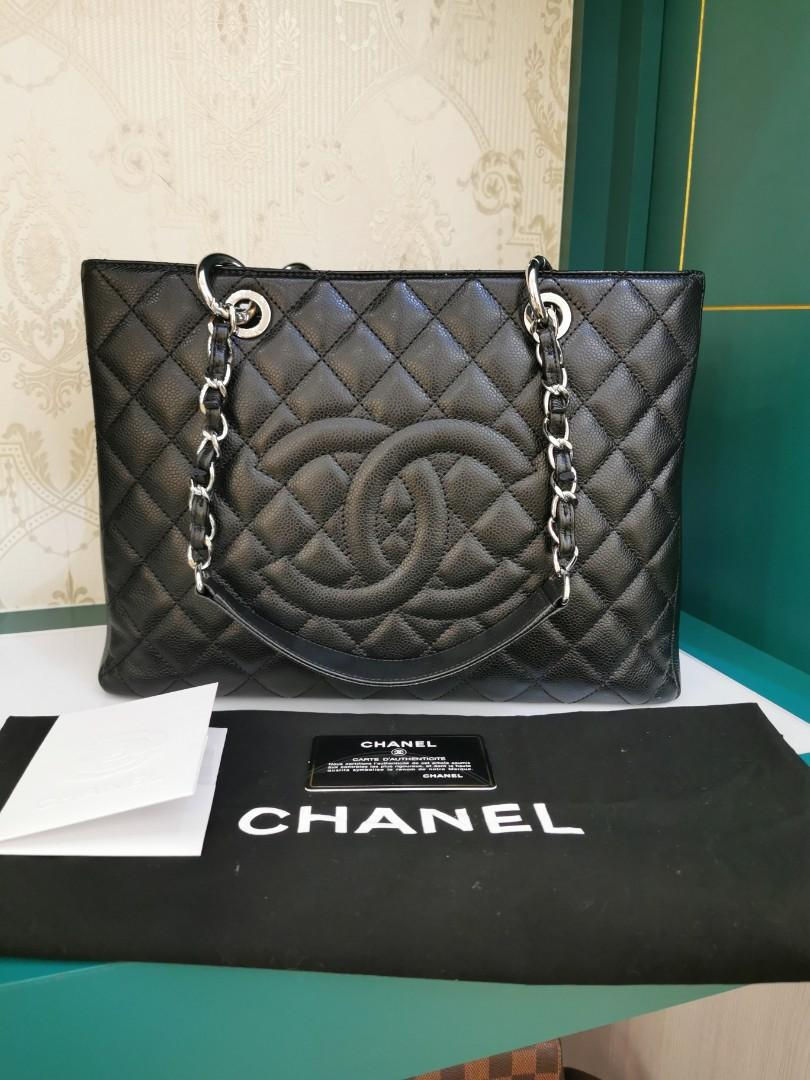 #19 LNIB Chanel GST Black Caviar SHW