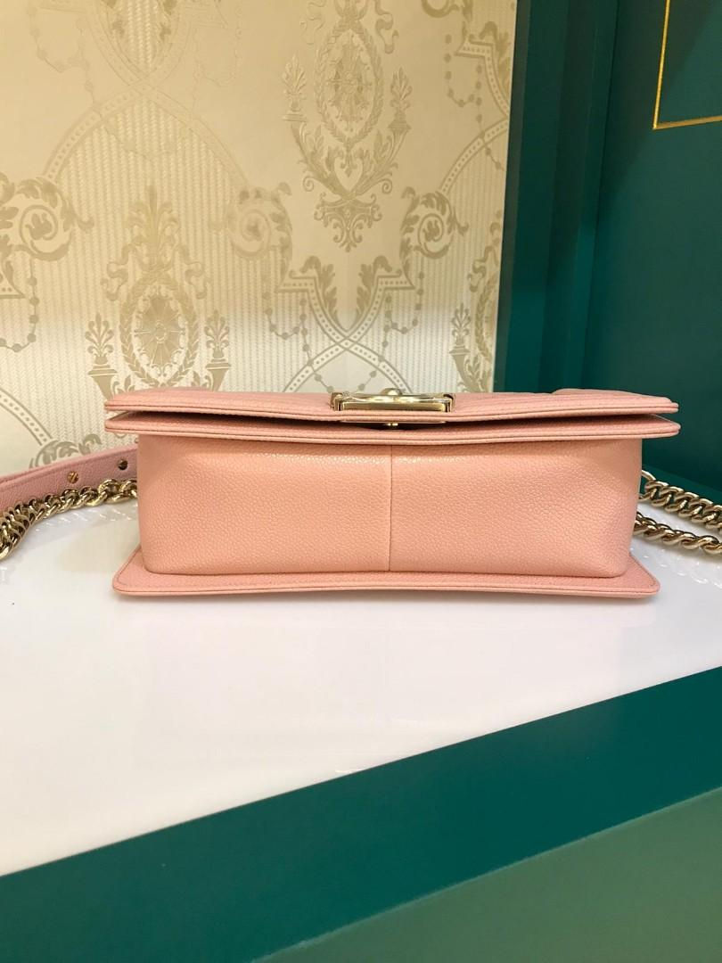 Thumbnail: #29 BNIB Chanel Boy Old Medium Sakura Pink Caviar GHW