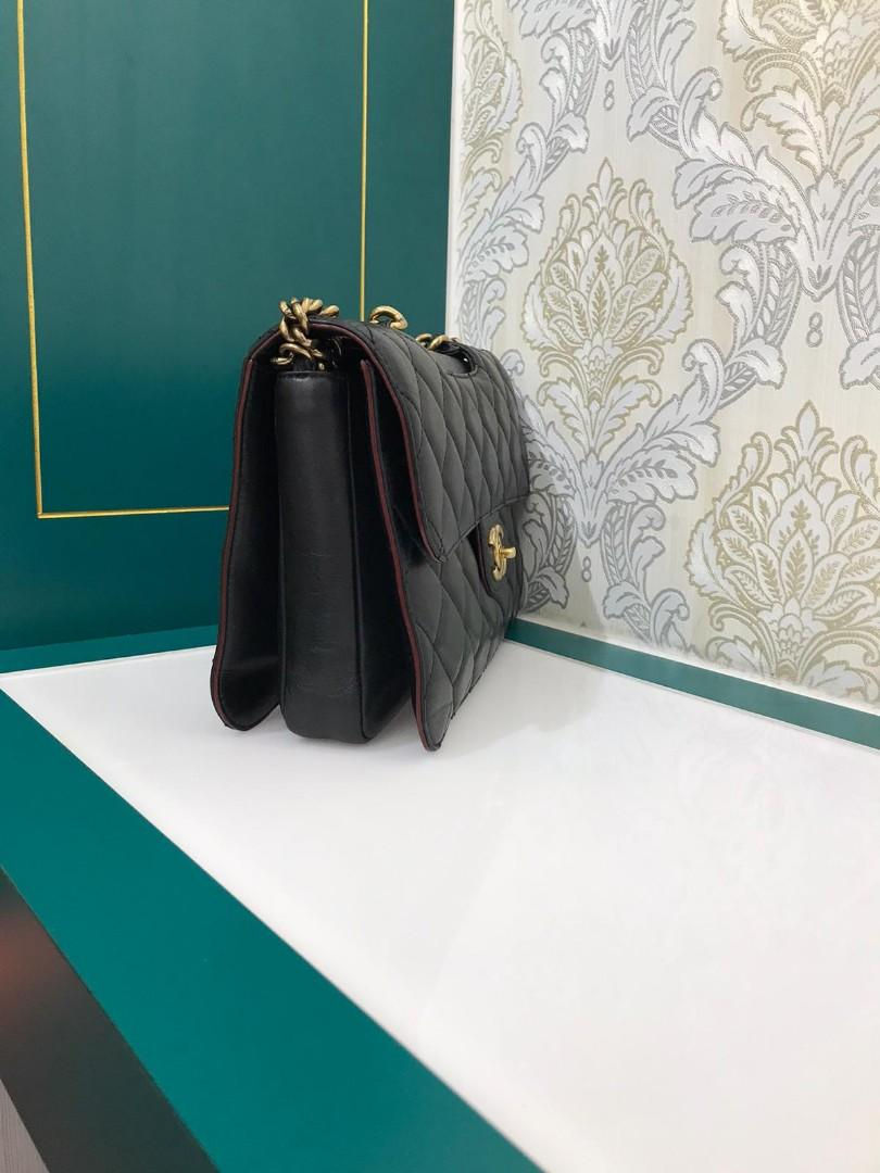 Thumbnail: #16 Chanel Perfect Edge Large/Jumbo Black Calf with aged GHW