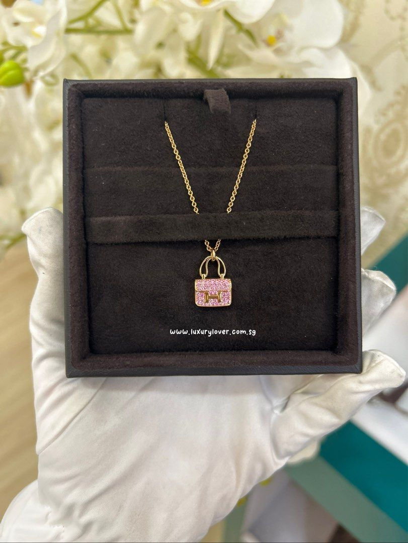BNIB Hermes Amulettes Constance Pendant Necklace Rose Gold Cash S 4 400 LuxuryLover