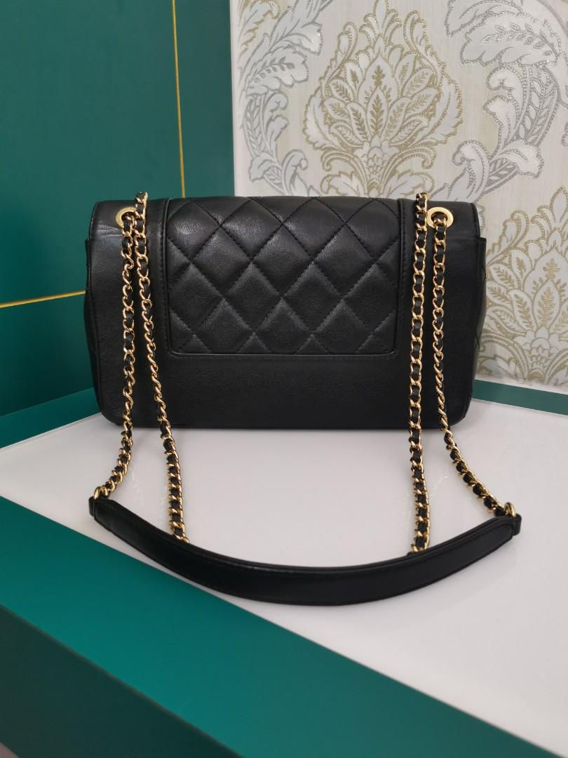 Thumbnail: #23 Like New Chanel Flap Medium Black Calf GHW