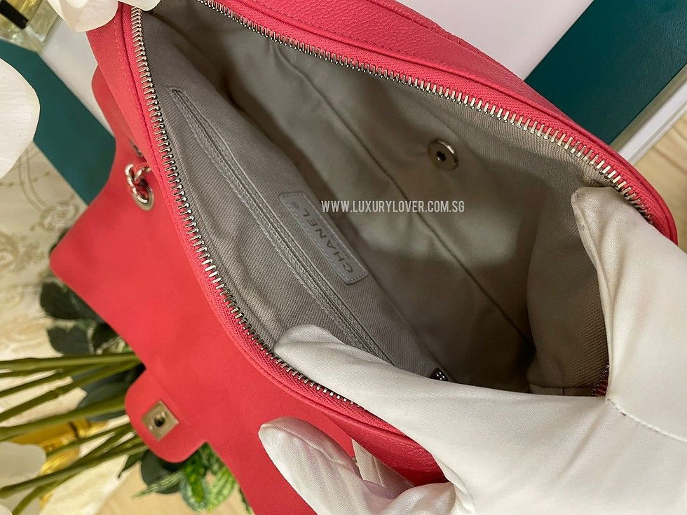 Thumbnail: #20 Like New Chanel Easy Flap Medium Coral Caviar SHW