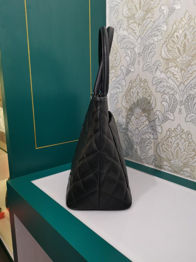Thumbnail: #10 Chanel Medallion Vintage Black Caviar SHW