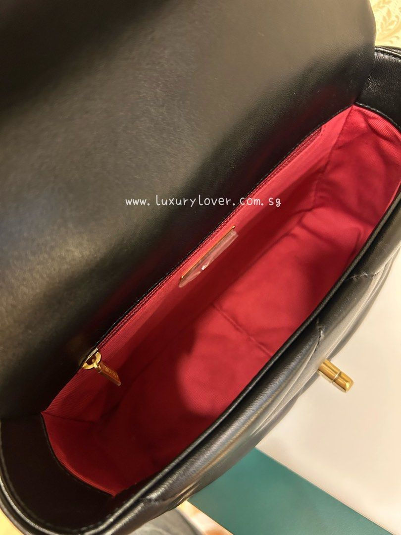 Thumbnail: LNIB Chanel 19 Bag Small Black Goatskin GHW
