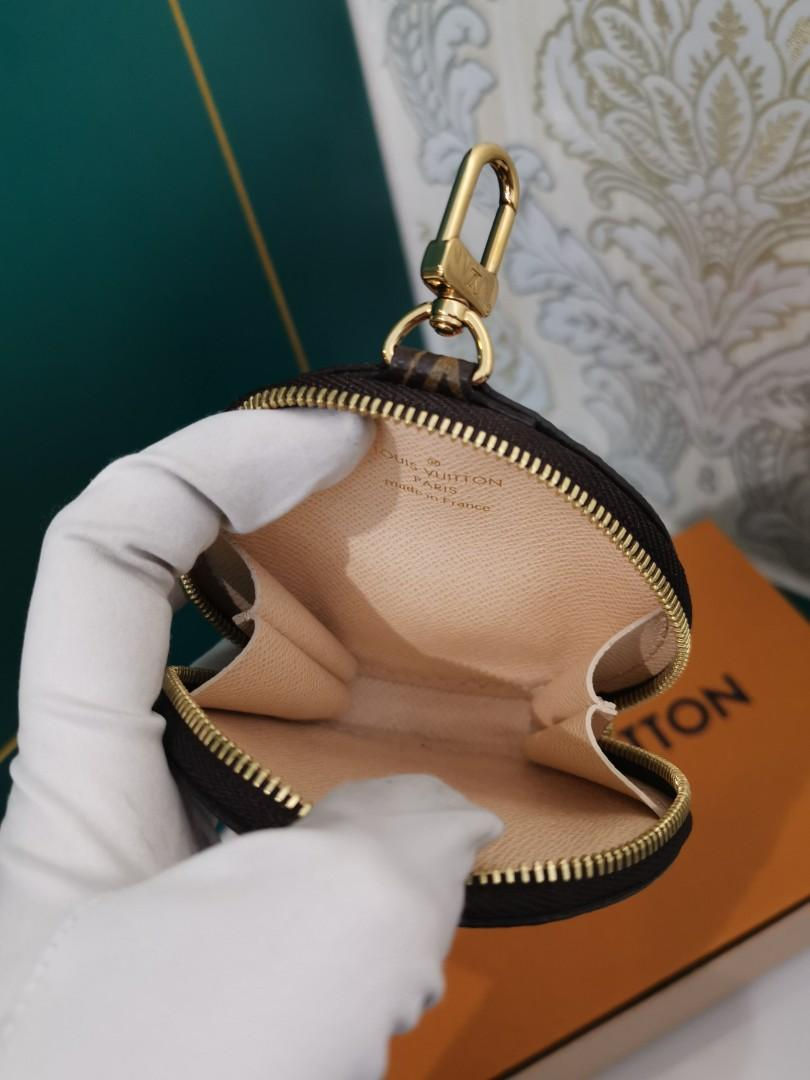 Thumbnail: LNIB LV coin purse with strap
