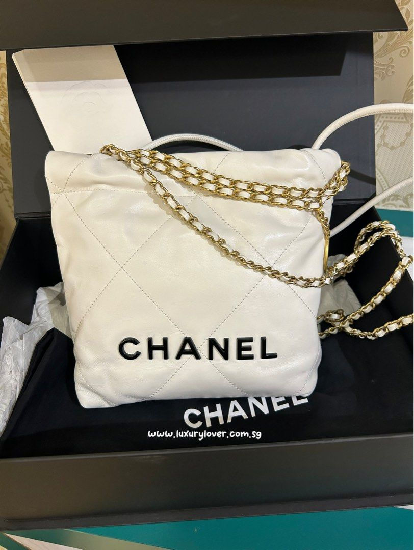BNIB Chanel 22 Mini Handbag White Shiny Calf GHW