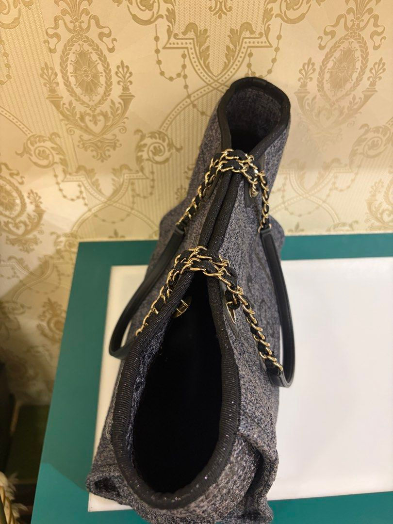 Thumbnail: Chanel Deauville Tote Bag Black LGHW(Cash S$3,380)