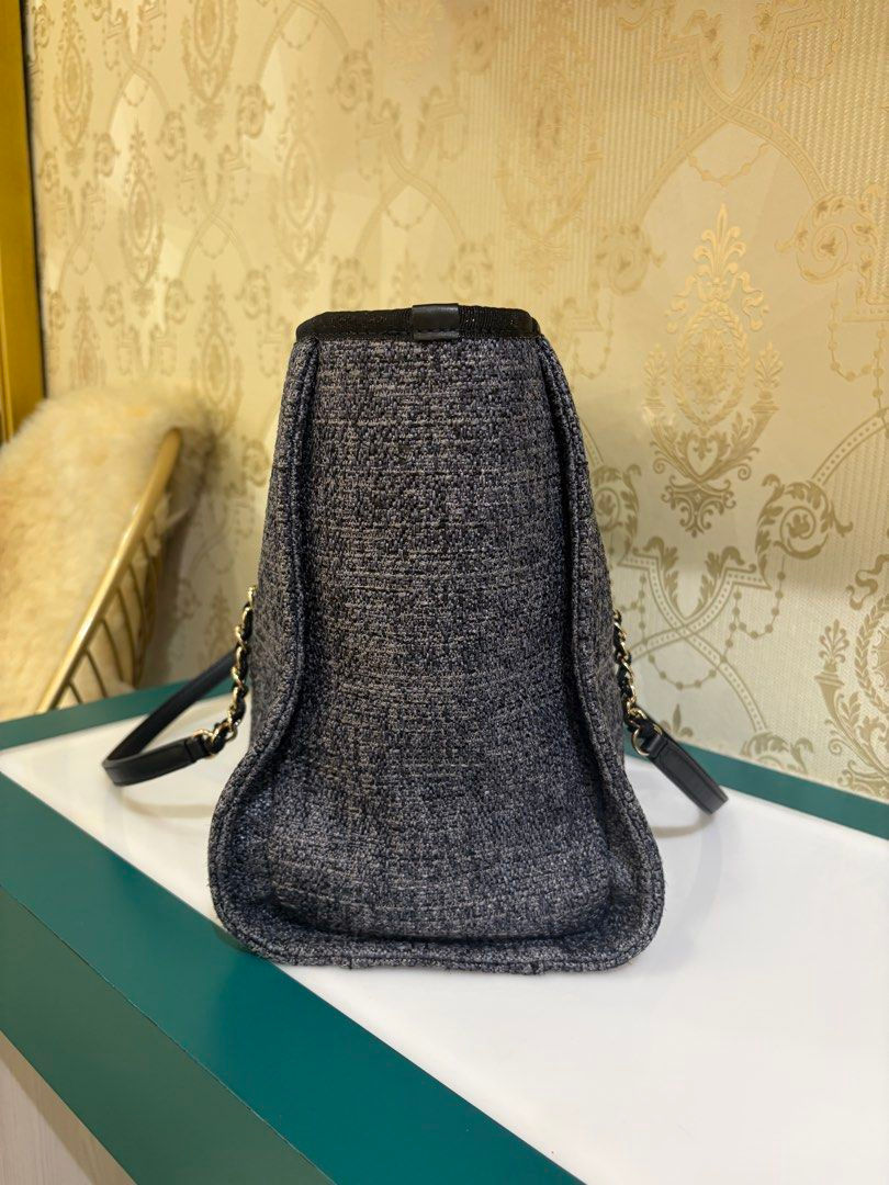 Thumbnail: Chanel Deauville Tote Bag Black LGHW(Cash S$3,380)