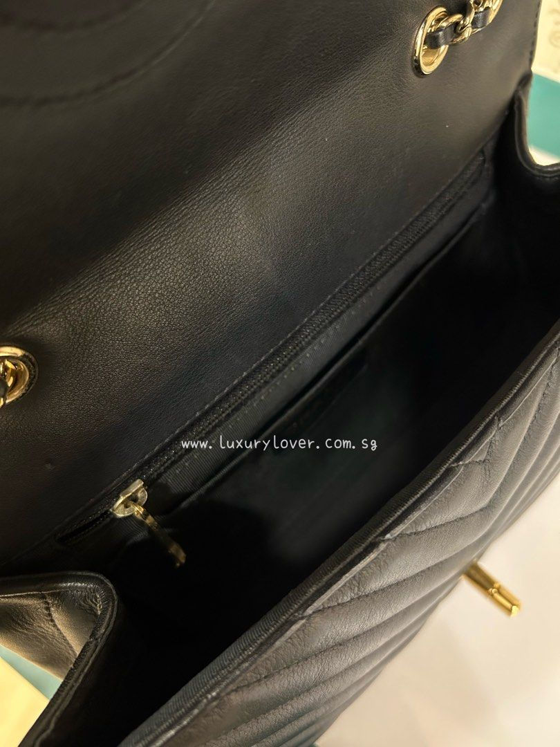 Thumbnail: #24 Chanel Statement Flap Chevron Black Calf GHW