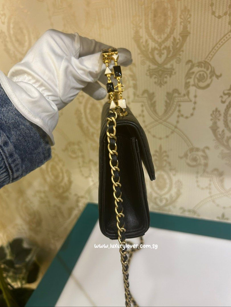 Thumbnail: LNIB Chanel 22B Phone Holder with Chain Top Handle Black Lamb