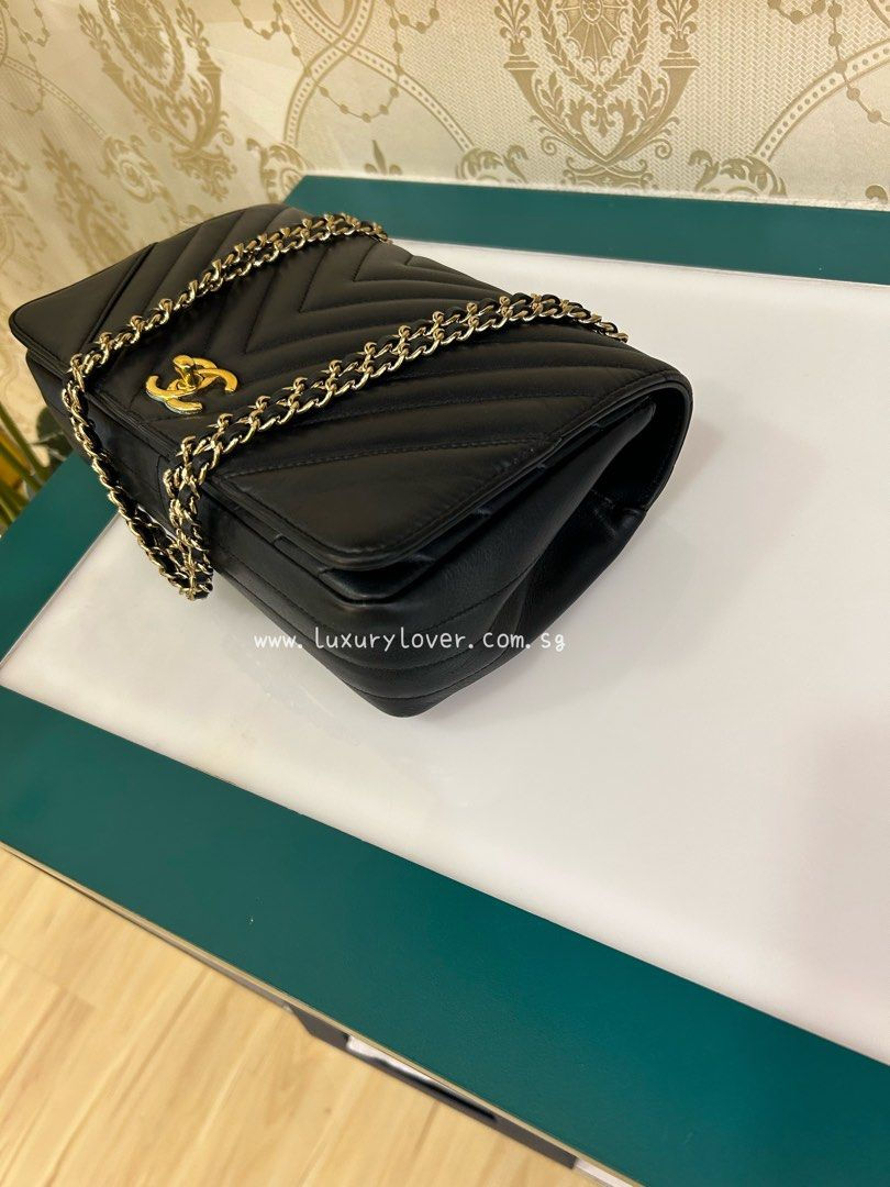 Thumbnail: #24 Chanel Statement Flap Chevron Black Calf GHW