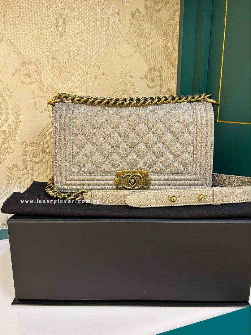 #20 LNIB Chanel Boy Old Medium Nude Grey Caviar Aged GHW