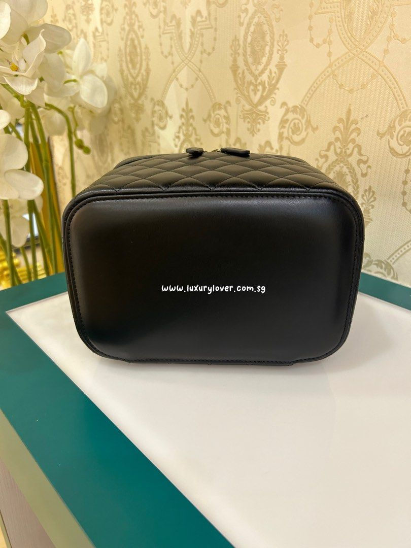 Thumbnail: #28 BNIB Chanel 19A Coco Beauty Classic Vanity Pouch/Case Black 