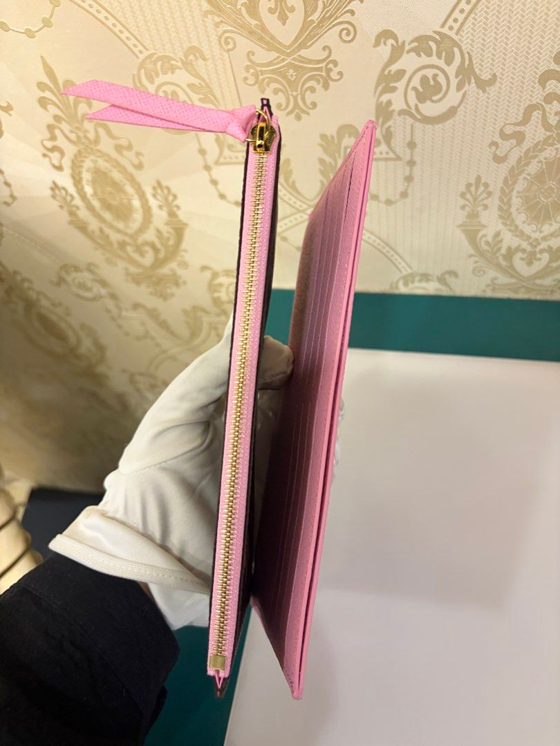 Thumbnail: Louis Vuitton LV Felicie Pochette Vivienne Monogram Canvas Gold