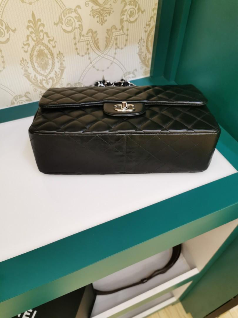 Thumbnail: #13 Chanel Jumbo Classic Single Flap Black Lamb SHW