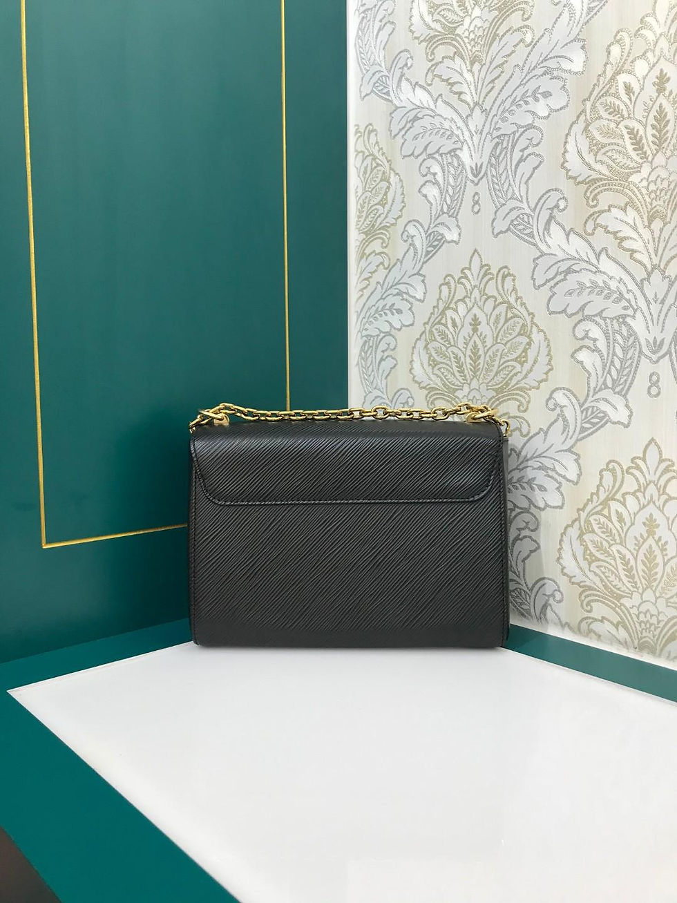 Thumbnail: Like New LV Twist MM black with GHW