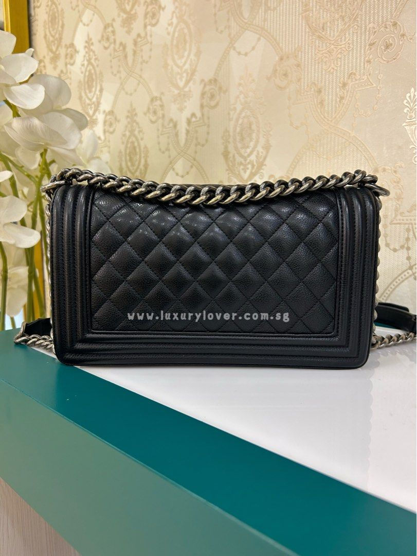 Thumbnail: #23 Chanel Boy old Medium Black Caviar RHW
