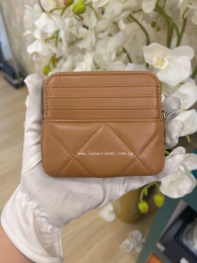 Thumbnail: LNIB Chanel 22A 19 Zipped Coin Purse Caramel Lamb GHW