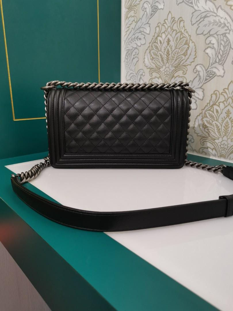 Thumbnail: #26 BNIB Chanel Boy Old Medium Caviar Black With RHW