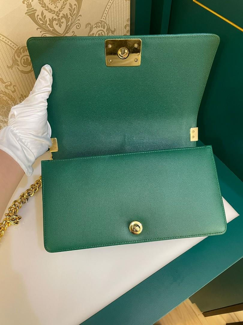 Thumbnail: #25 LNIB Chanel Boy Old Medium Green Caviar GHW