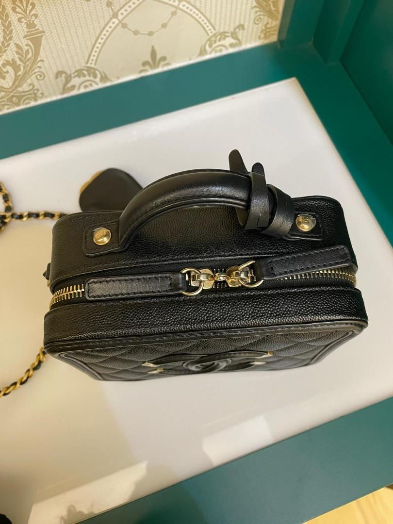 Thumbnail: #25 Like New Chanel Vanity Case Small Black Caviar GHW