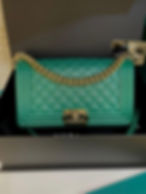 #25 LNIB Chanel Boy Old Medium Green Caviar GHW