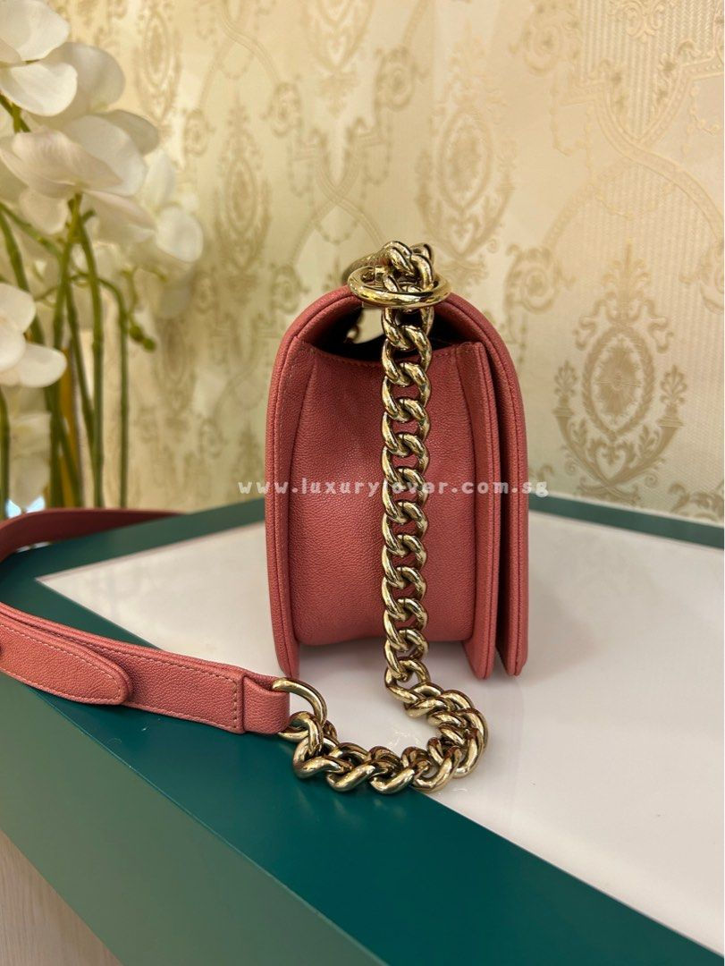 Thumbnail: #28 BNIB Chanel Boy Old Medium Chevron Pink Iridescent Caviar