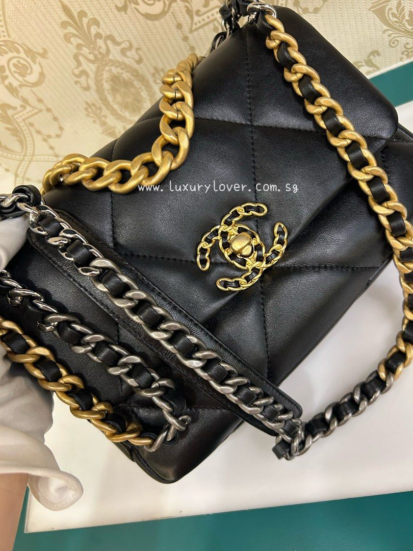 Thumbnail: LNIB Chanel 19 Bag Small Black Goatskin GHW