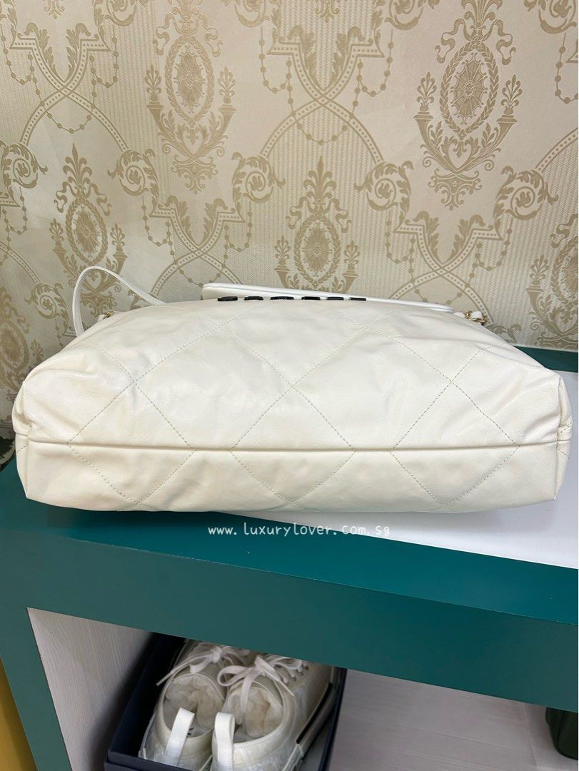 Thumbnail: LNIB Chanel 22 Handbag Hobo Medium White Calf GHW