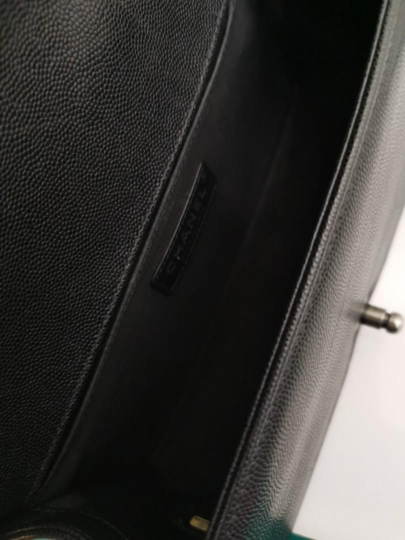 Thumbnail: #26 Chanel Boy Old Medium Caviar Black RHW