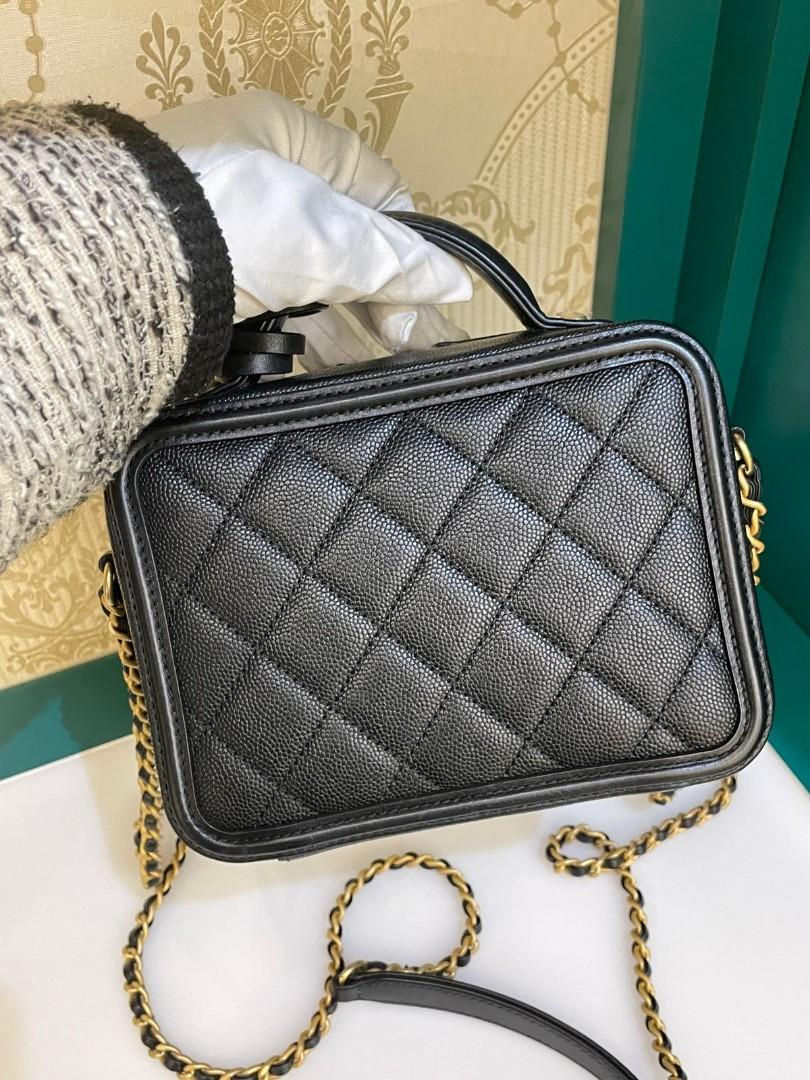 Thumbnail: #25 Like New Chanel Vanity Case Small Black Caviar GHW