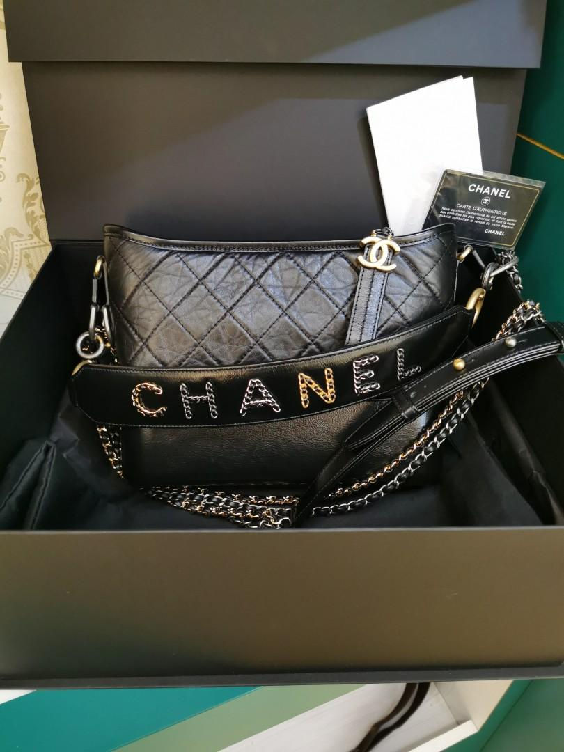 #29 LNIB Chanel Gabrielle Hobo with Handle New Medium Black
