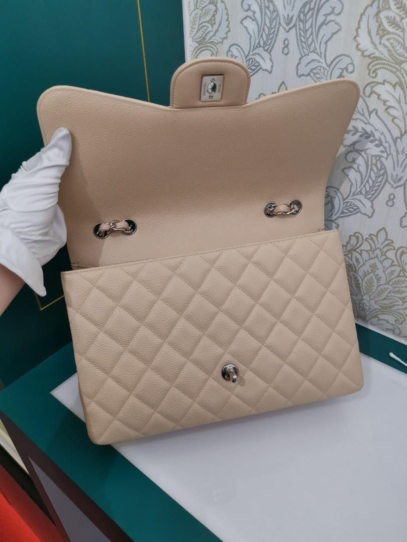 Thumbnail: #13 Like New Chanel Jumbo Classic Single Flap Beige Caviar SHW