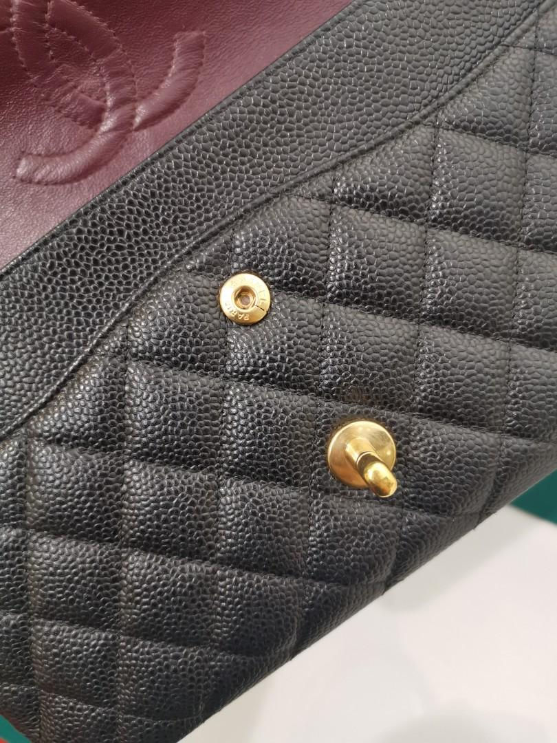 Thumbnail: #15 Chanel Medium Classic Double Flap Black caviar GHW