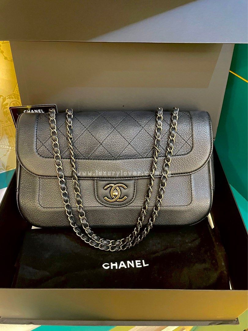 #20 LNIB Chanel Flap Large Caviar / Grained Calf Black RHW